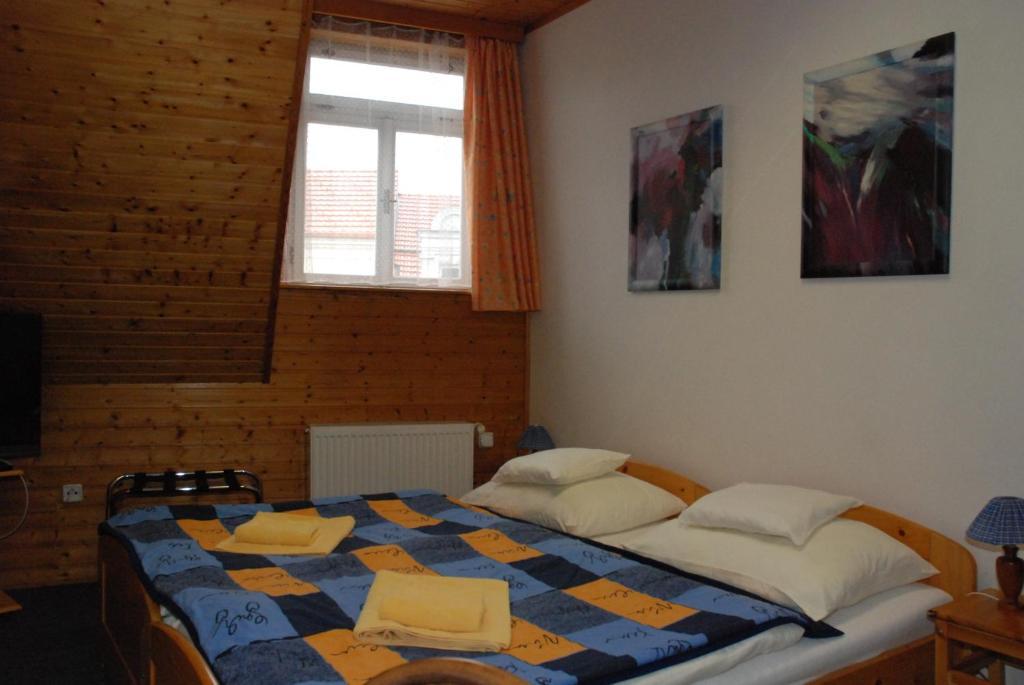 Hotel U Ruze Slavonice Δωμάτιο φωτογραφία
