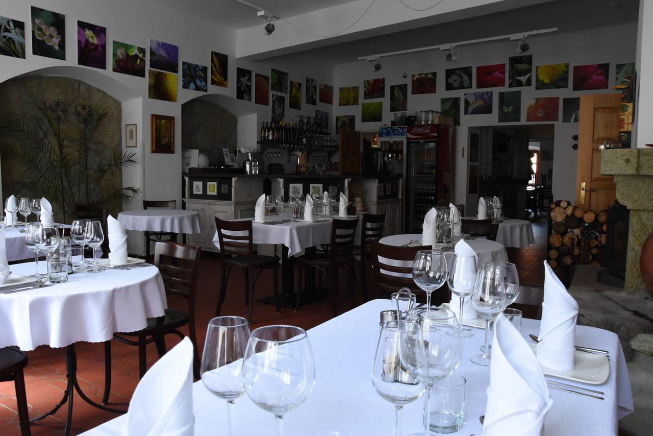 Hotel U Ruze Slavonice Εξωτερικό φωτογραφία